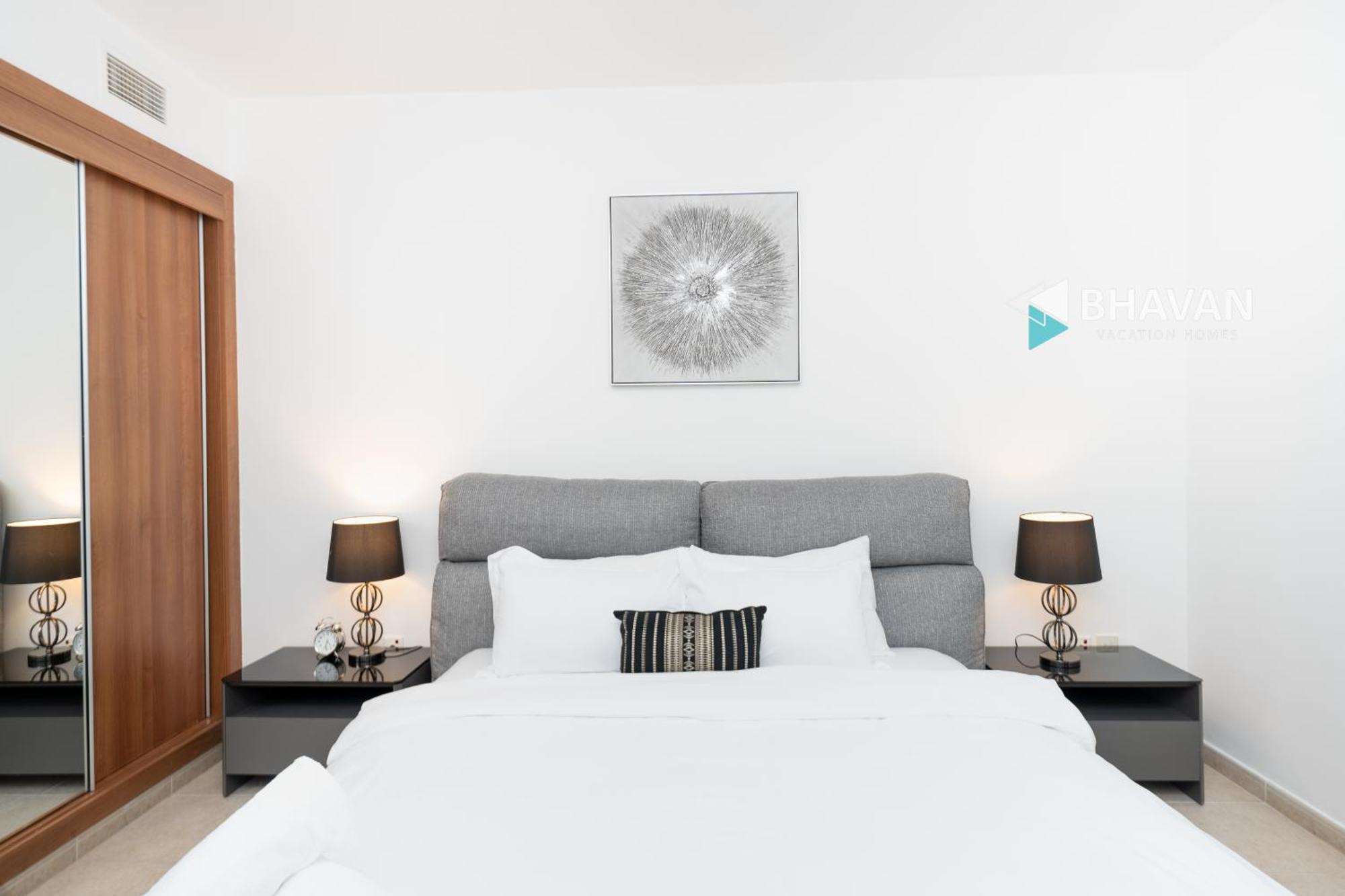 Apartment Elegant Furnished 1br In Princess Tower By Bhavan *